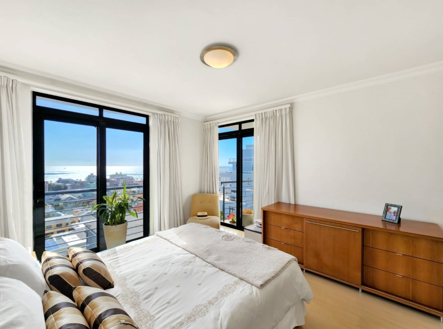 3 Bedroom Property for Sale in Sea Point Western Cape